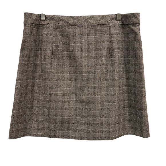 Y2K, vintage Banana Republic plaid mini skirt, gray, Size 12 - Picture 2 of 6